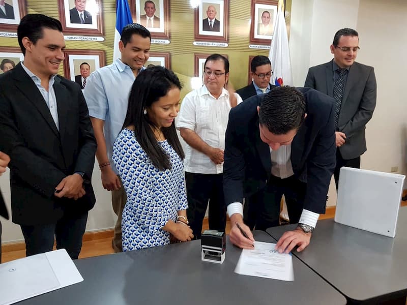 firma de informe