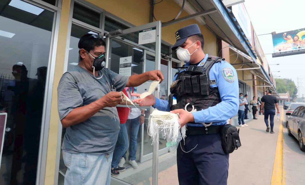 entrega de mascarillas2