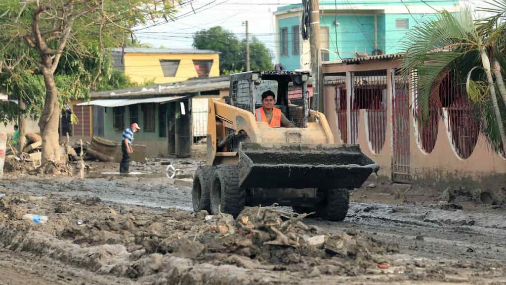 operacion limpieza inundaciones