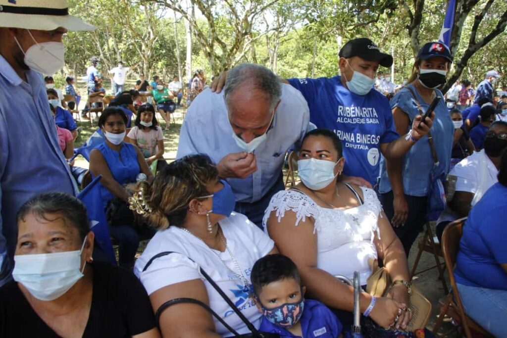 Papi en Colon