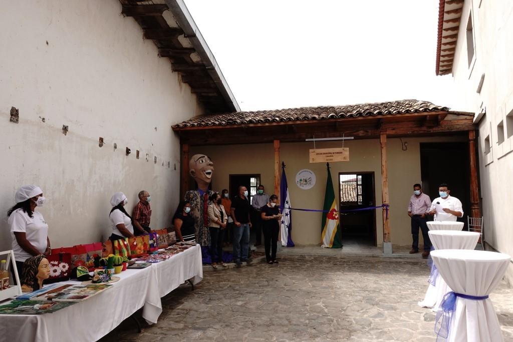 2. Es una iniciativa de tres municipios del departamento de El Paraiso Yuscaran Guinope y Oropoli.