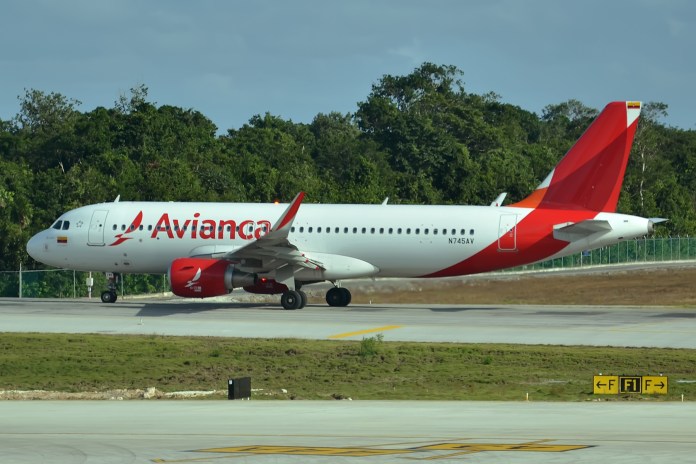 FOTO AVIANCA