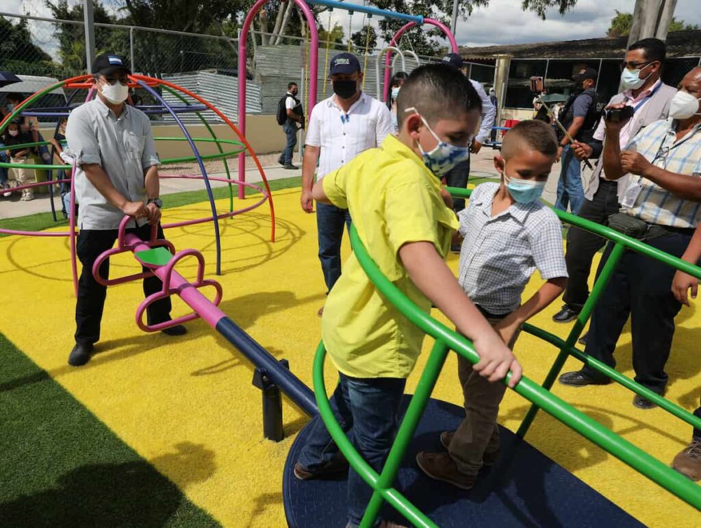 parque en el paraiso