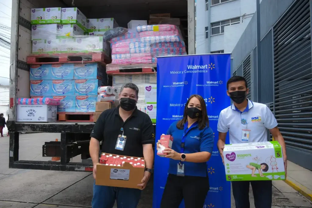 Entrega de ayuda de Waltmart2