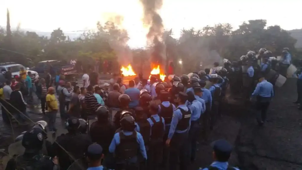 policia manifestantes