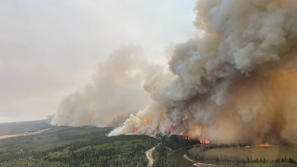 FOTO INCENDIO CANADA