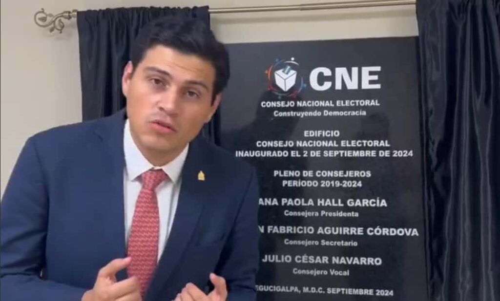 Marlon Ochoa critica